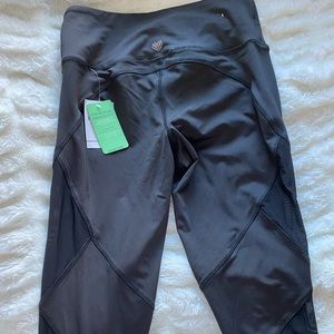 Mesh athletic leggings